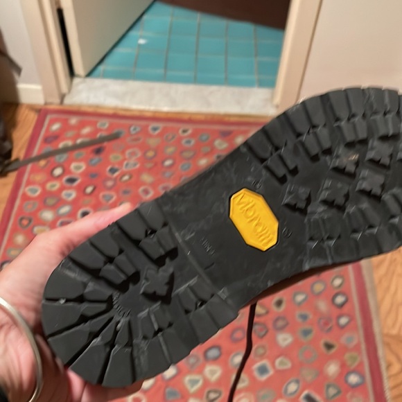 Alico Tahoe hiking boot size 7.5 womens euc worn a couple of times - I need 7 - Picture 4 of 7